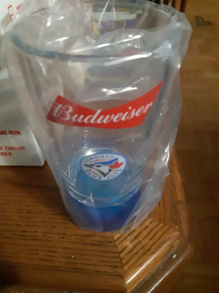 Budweiser Home Run Glass with Toronto Blue Jays Logo image indicator(5)