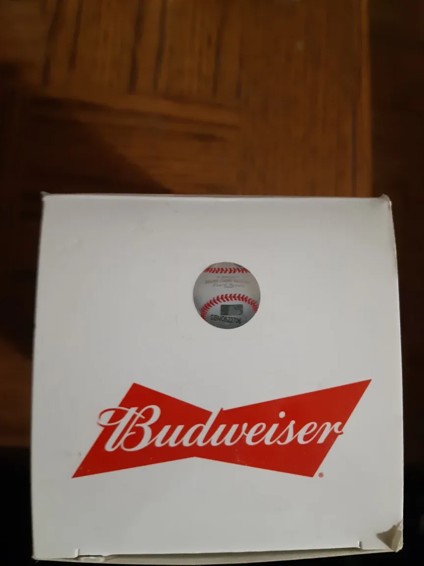 Budweiser Home Run Glass with Toronto Blue Jays Logo image indicator(6)