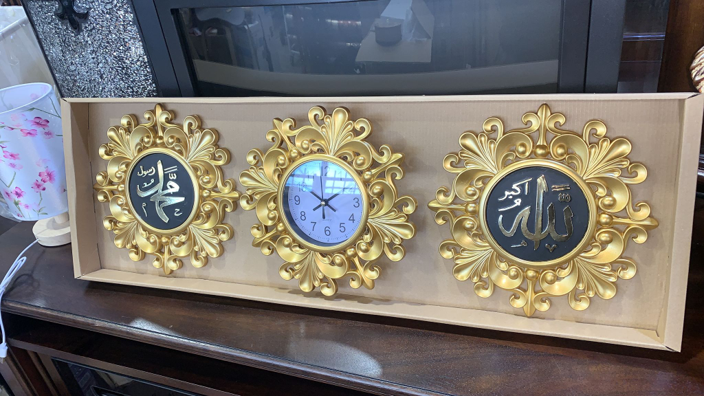 clock plastic