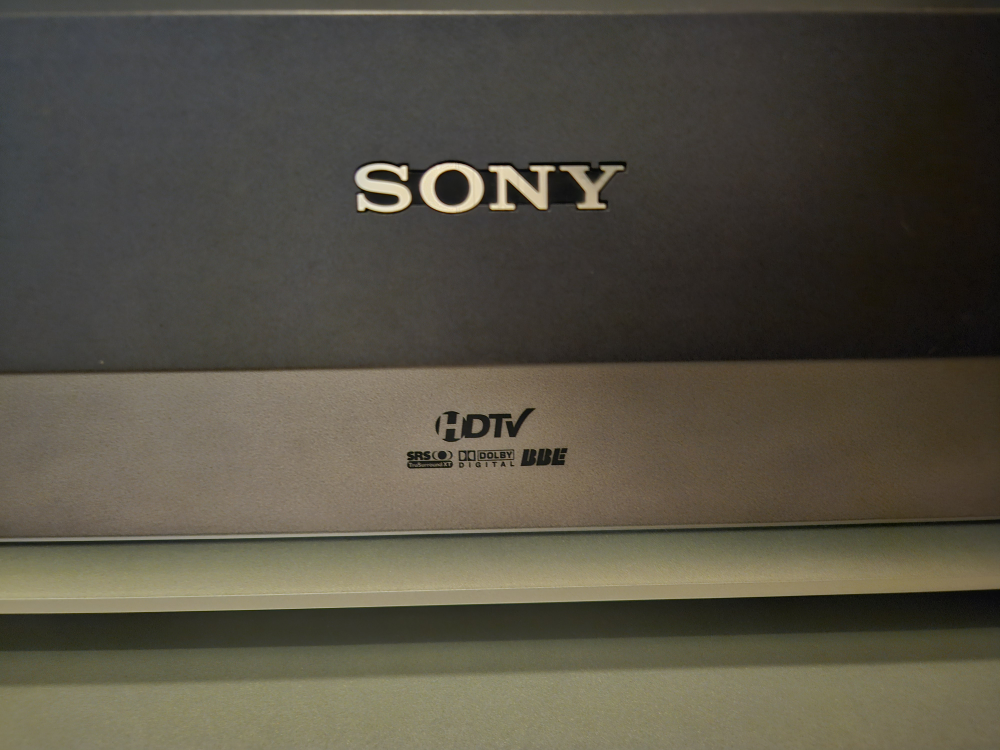 60" Sony hatchback TV (old type) for parts - photo 2