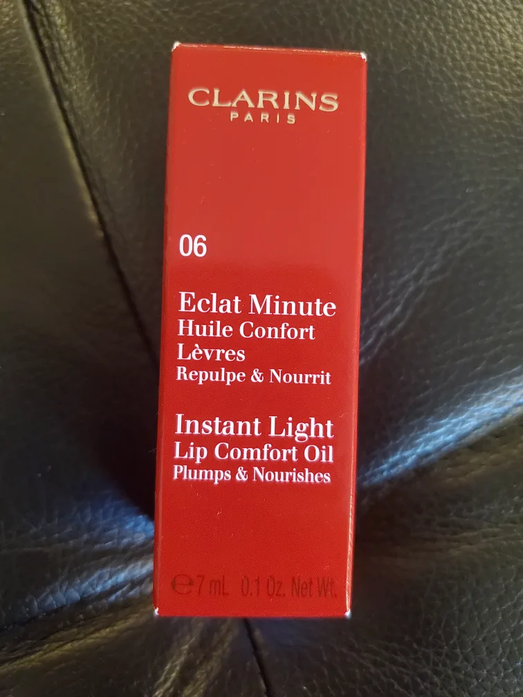 Clarins Instant Light Lip Comfort Oil $25 Each image indicator(4)