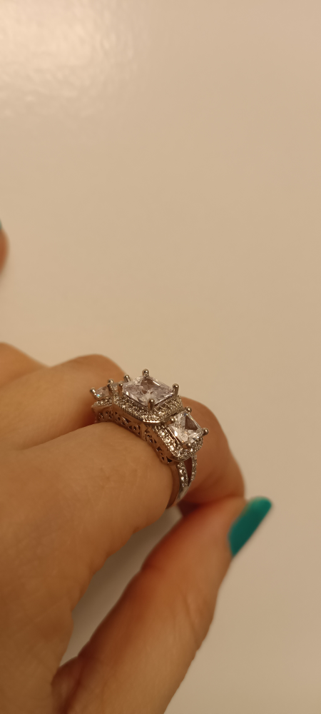 Three-Stone Cubic Zirconia Ring,size 7 - photo 2