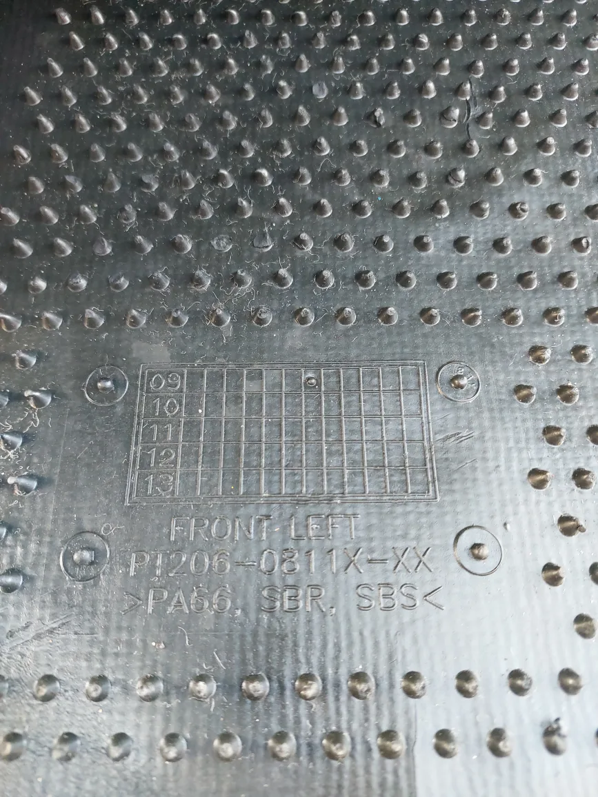 2009 Toyota Sienna Front Floor Mats - Pair image indicator(7)