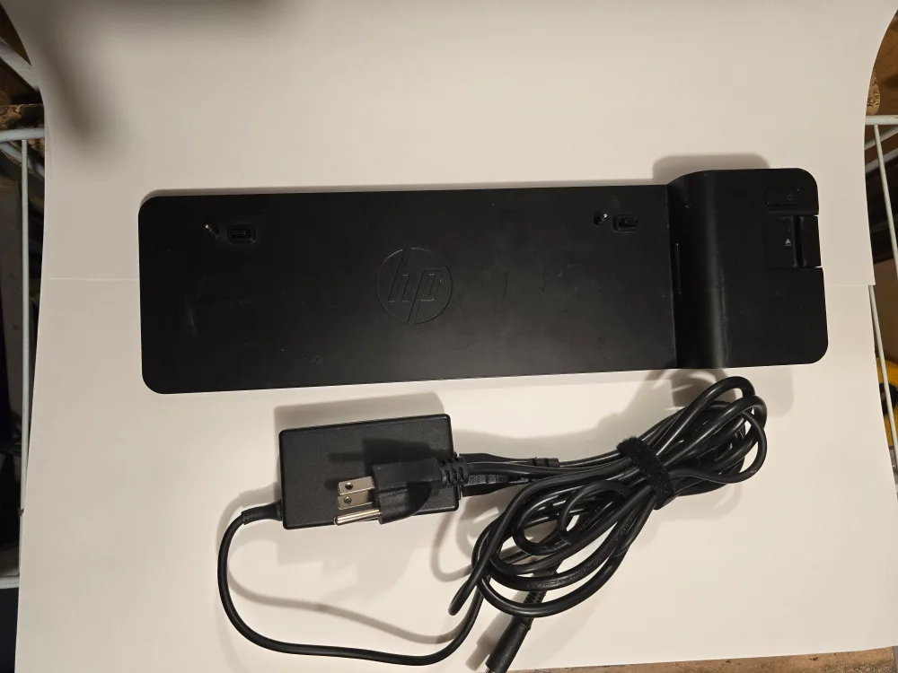 HP EliteBook Docking Station with Power Adapter thumbnail