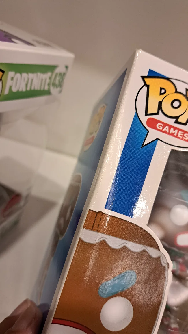 Fortnite Skull Trooper (Purple,  EB Exclusive) & Merry Marauder image indicator(8)