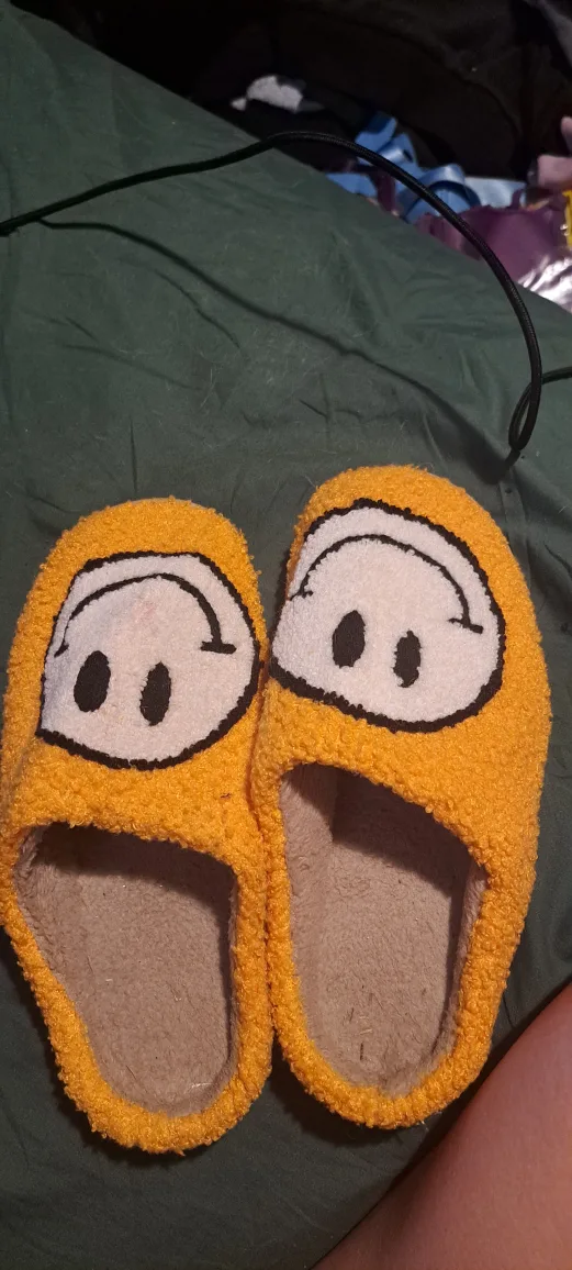 Fuzzy Smiley Face Slippers thumbnail