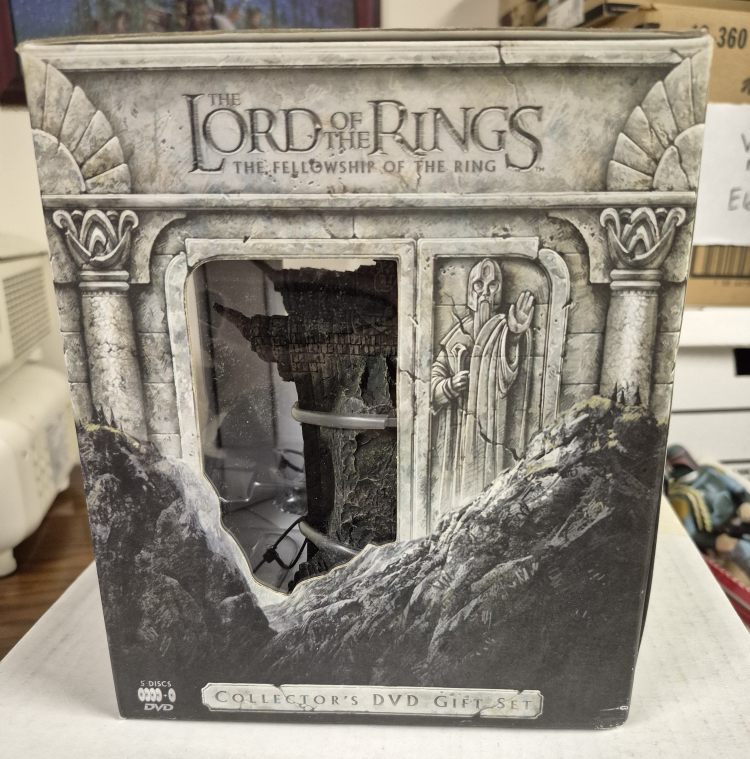 The Lord of the Rings: The Fellowship of the Ring - photo 2