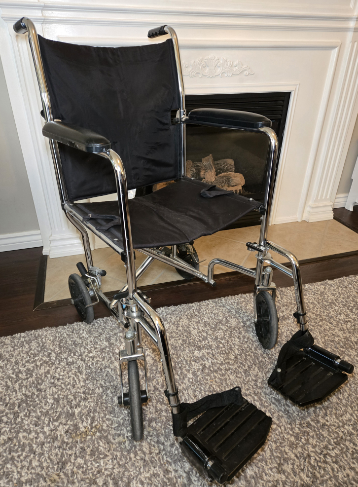 Lightweight Transport Wheelchair