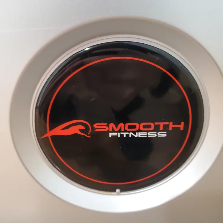 Smooth Fitness Elliptical Machine image indicator(7)