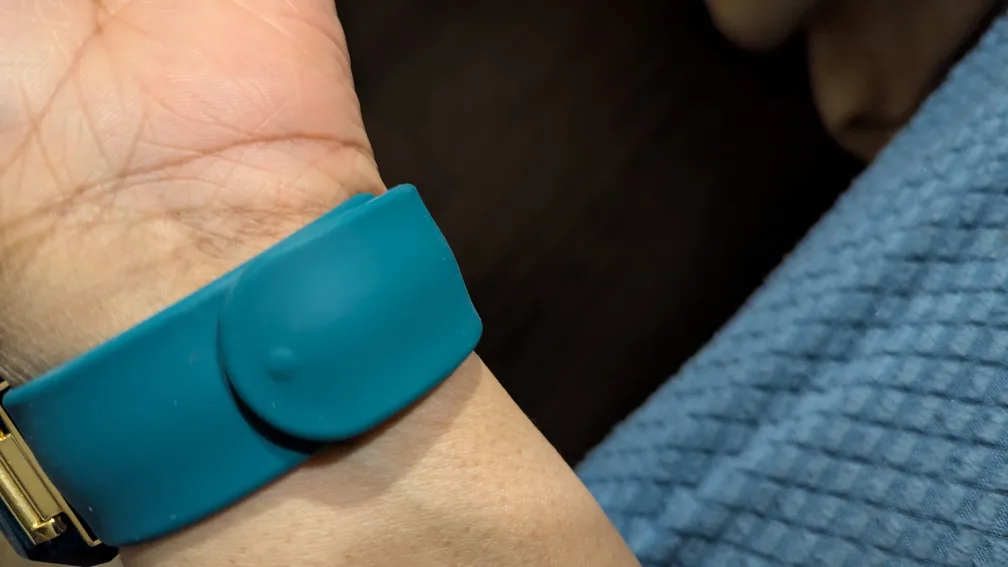 Fossil Green Rock Candy Slap Watch image indicator(3)