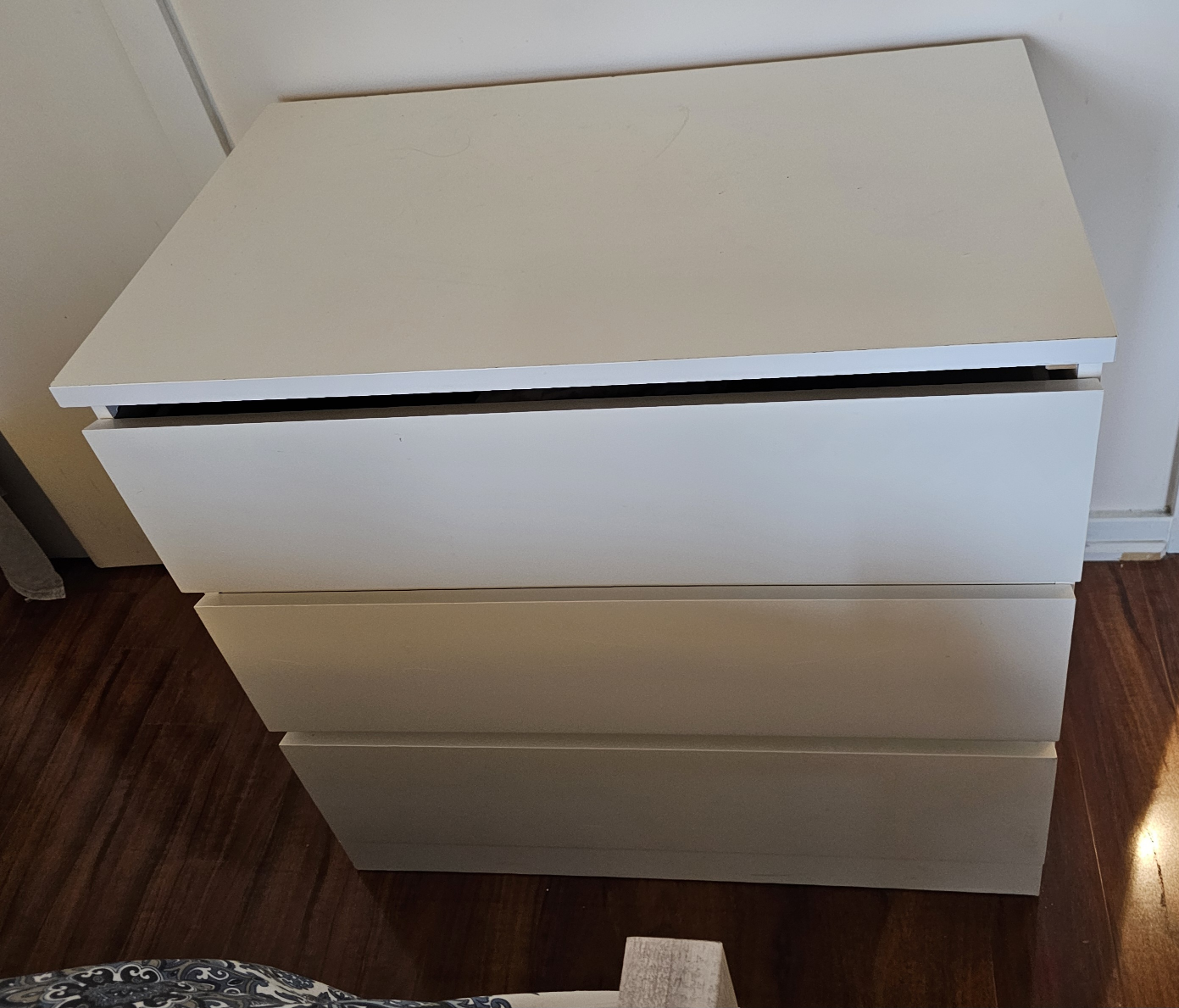 White Three-Drawer Dresser - photo 2