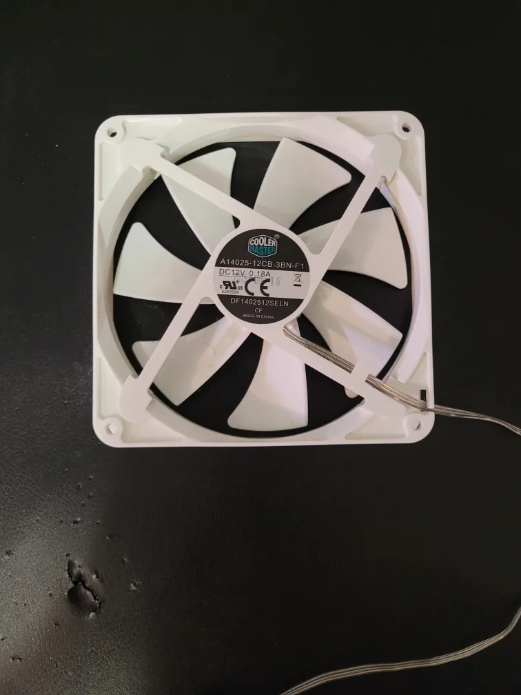 Cooler Master 120mm Fan thumbnail