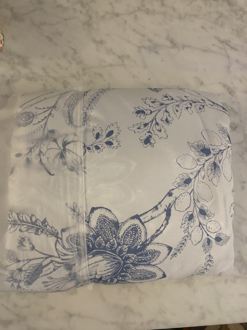 Brand New King Duvet Cover and king size shams - photo 3