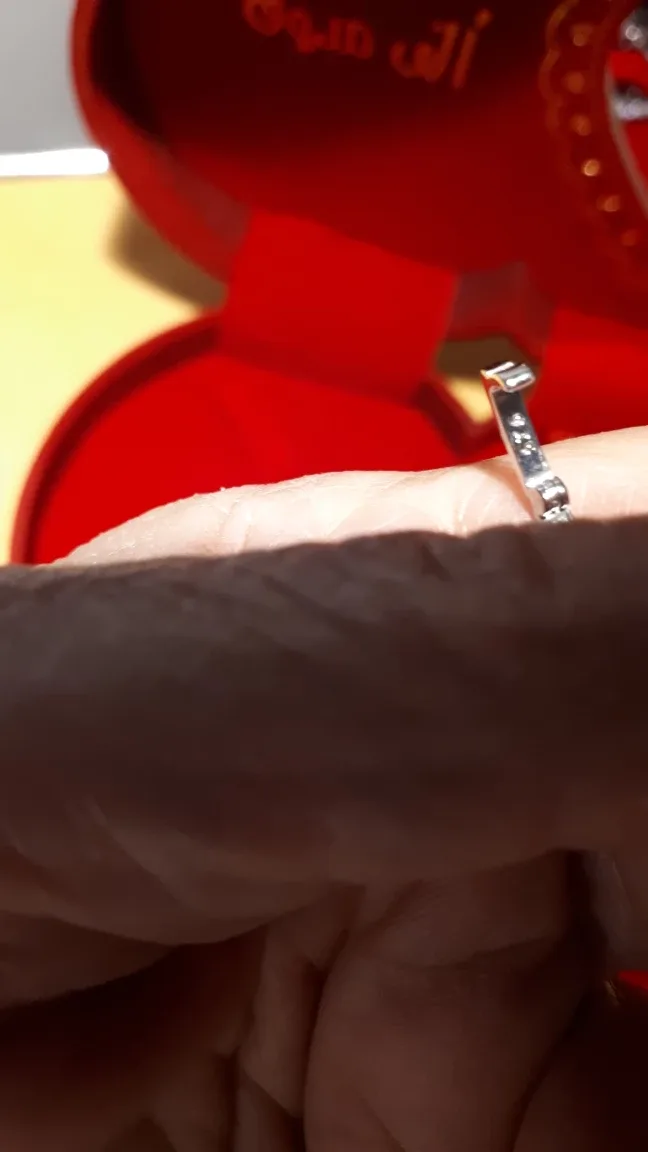 Brand new 925-Elegant Emerald and Cubic Zirconia silver image indicator(7)