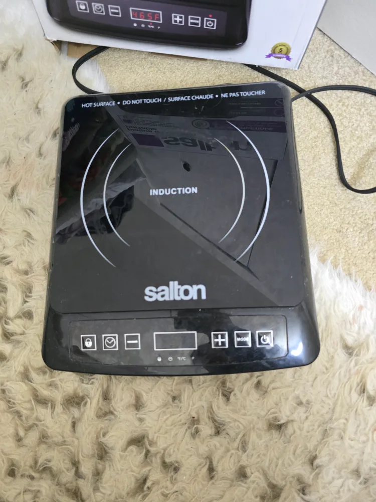 Salton Portable Induction Cooktop - Brand New in Box image indicator(2)