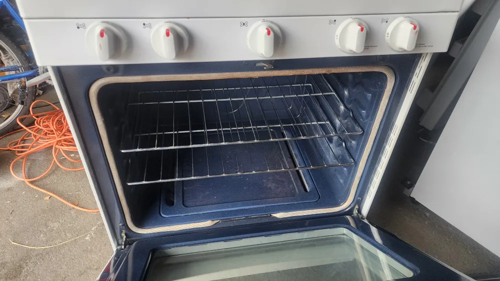 Samsung White Freestanding Gas Range image indicator(2)