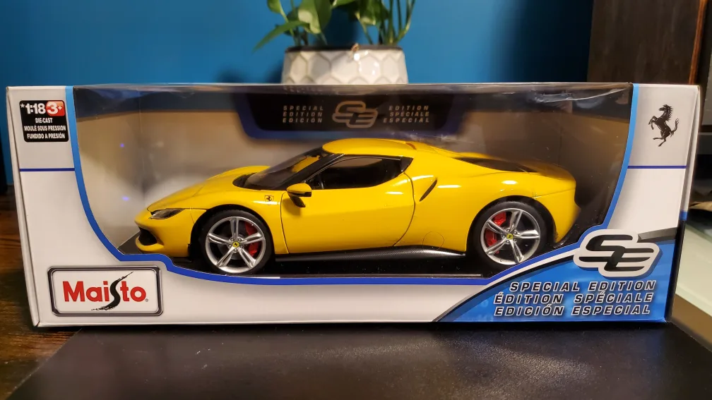 Maisto Ferrari 296 GTB - Sealed image indicator(2)