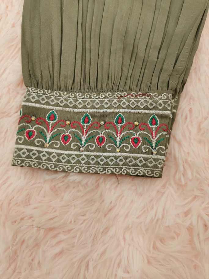 Zolo Club Girls' Embroidered 2-Piece Shalwar Kameez Suit - photo 3