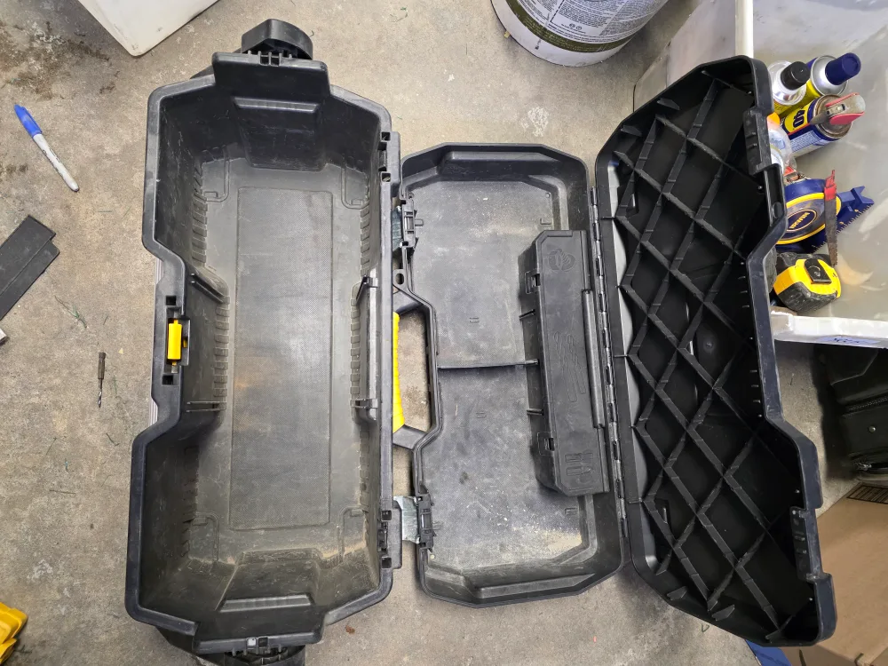 DEWALT 2-in-1 Tote + Power Tool Case image indicator(5)