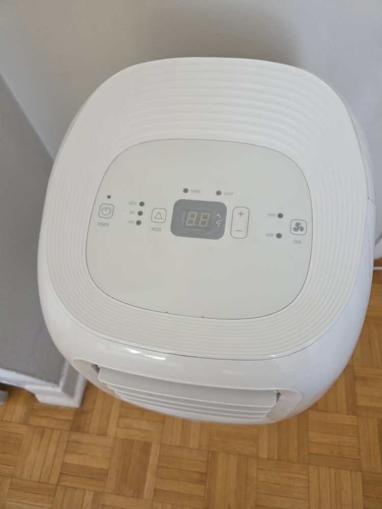 Hisense 8000 BTU Portable Air Conditioner - photo 2