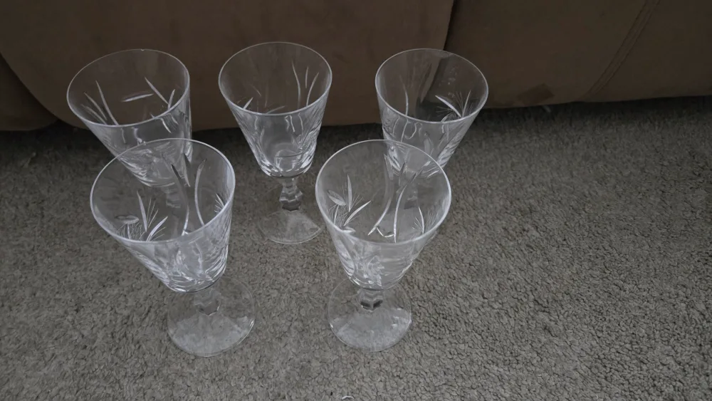 Vintage Set of 6 Crystal White Wine Glasses thumbnail