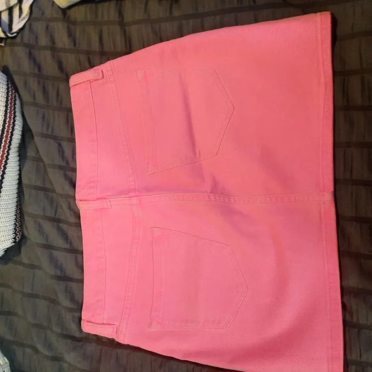 J.Crew Pink Denim Mini Skirt - Size 28 image indicator(3)