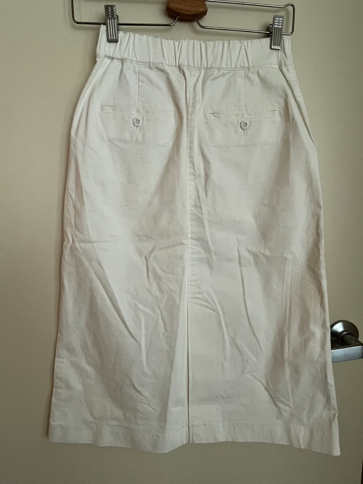 Uniqlo midi skirt (New) image indicator(2)