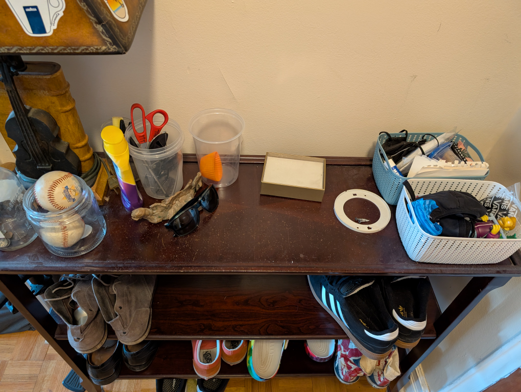 SALE - Front Hall Table - photo 2