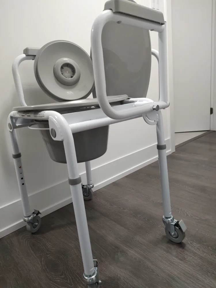 Guardian Elevated Toilet Seat with Wheels image indicator(2)