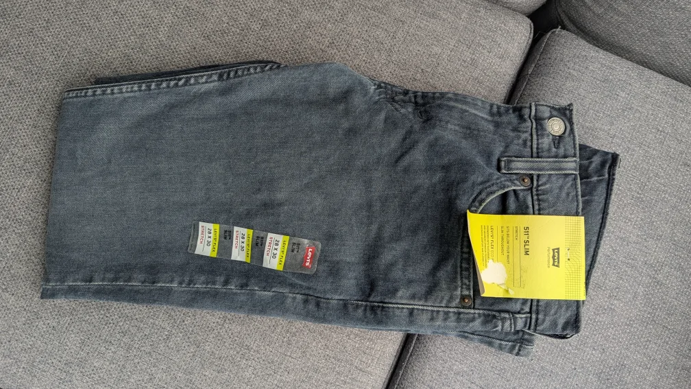 Levi's 511 Slim Jeans - Size 28 x 30 image indicator(3)