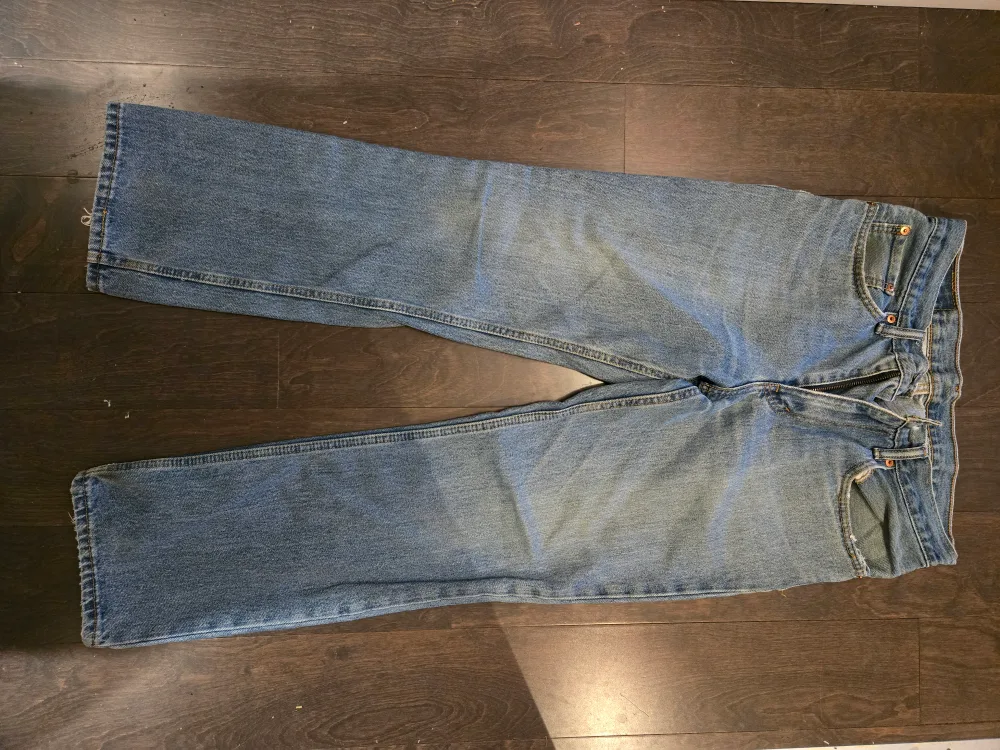 Levi's jeans ( 32 inch waist ) image indicator(5)