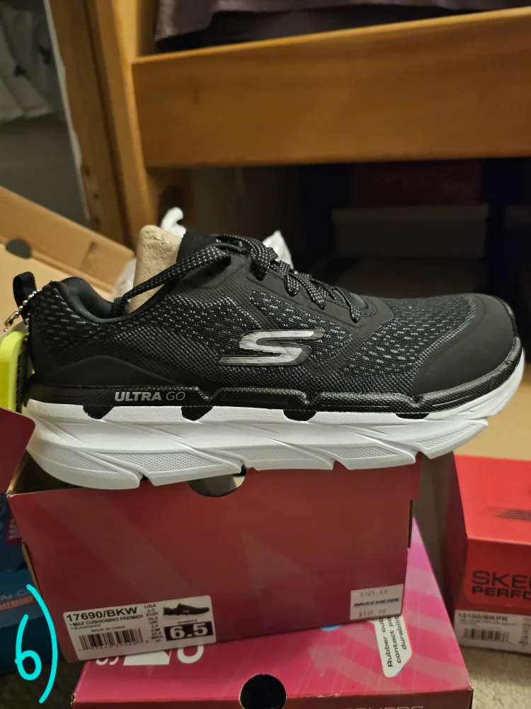 Skechers Shoes - various styles and sizes image indicator(6)