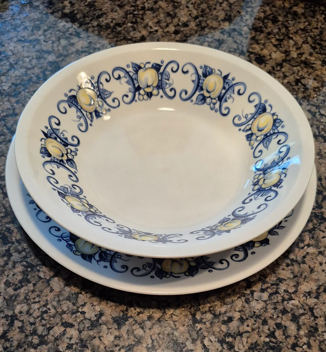 Villeroy & Boch vintage CADIZ porcelain,  67 pieces set image indicator(6)