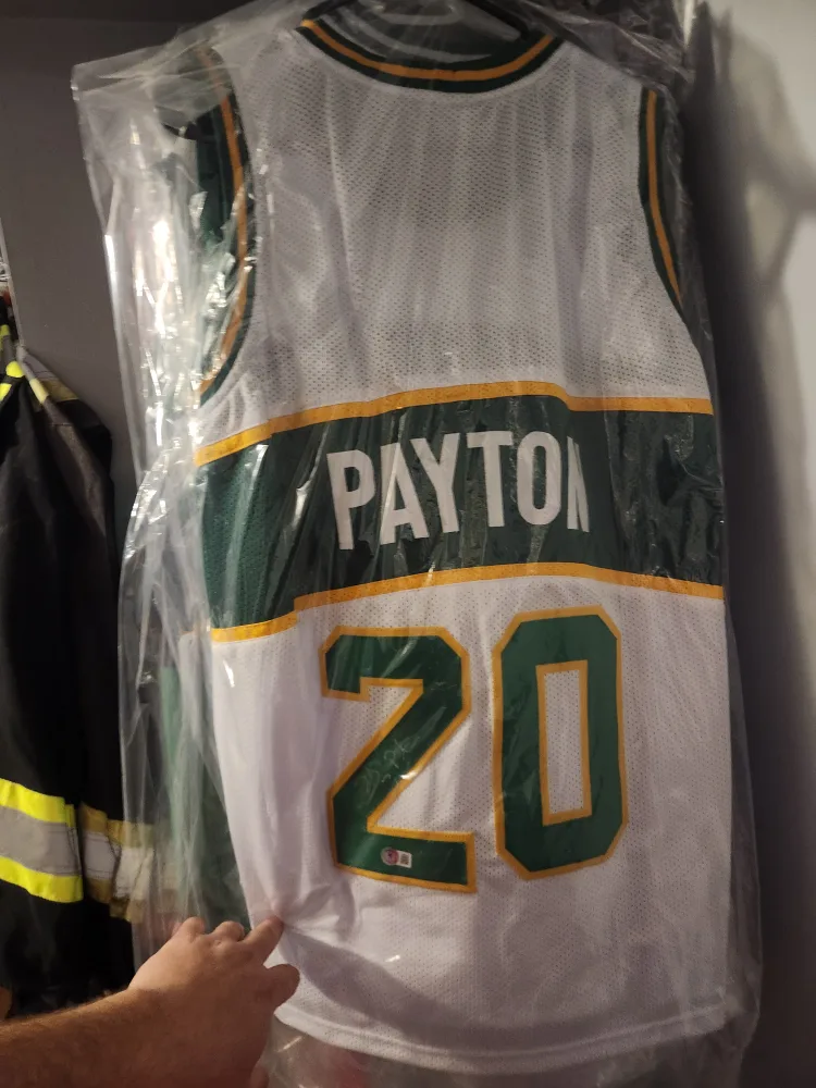 autographed Vintage Seattle SuperSonics Gary Payton #20 Jersey image indicator(2)