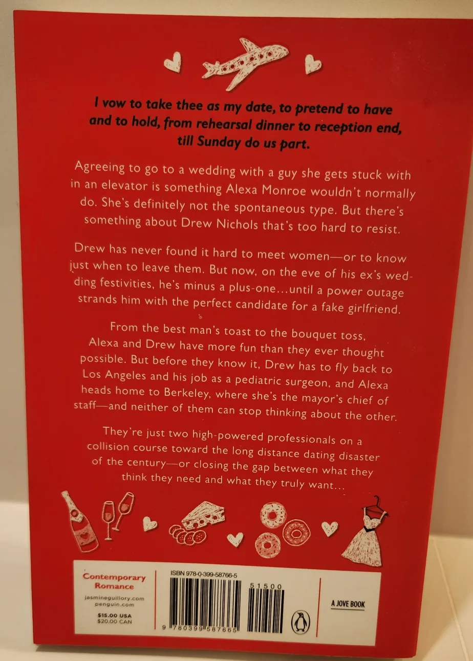 The Wedding Date by Jasmine Guillory - Softcover Book image indicator(2)