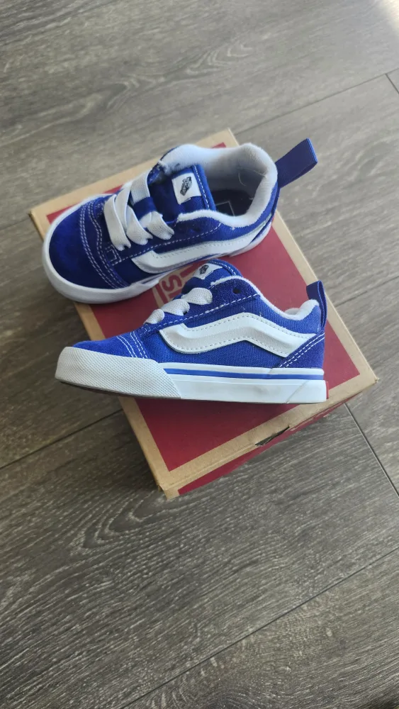 Vans Kid's Size 6 Blue Old Skool Sneakers image indicator(6)