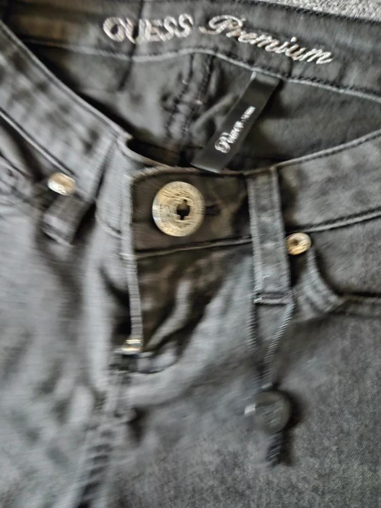 Guess Premium Black Skinny Jeans image indicator(5)