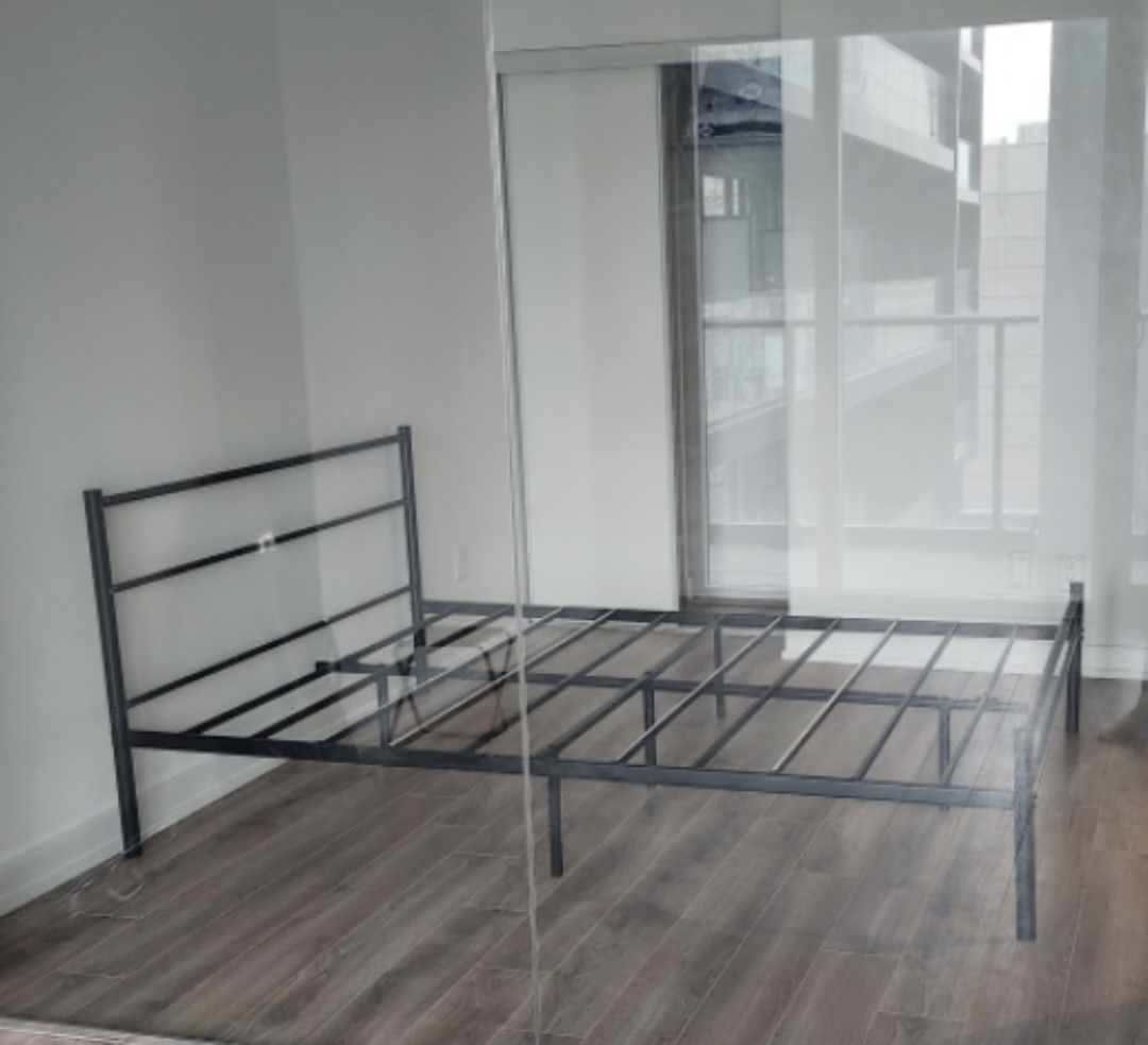 Queen Metal Bed Frame (Zinus Geraldine) - photo 2