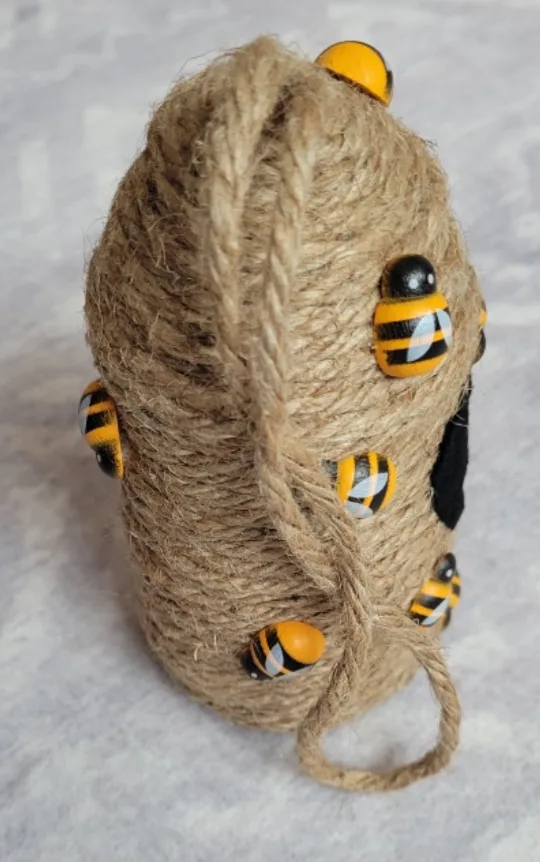 Beehive decoration 🐝 image indicator(3)