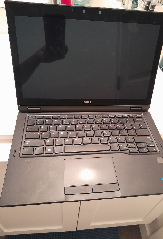 Laptop for Sale – FOR PARTS ONLY! 🔧(Price Negotiable)
