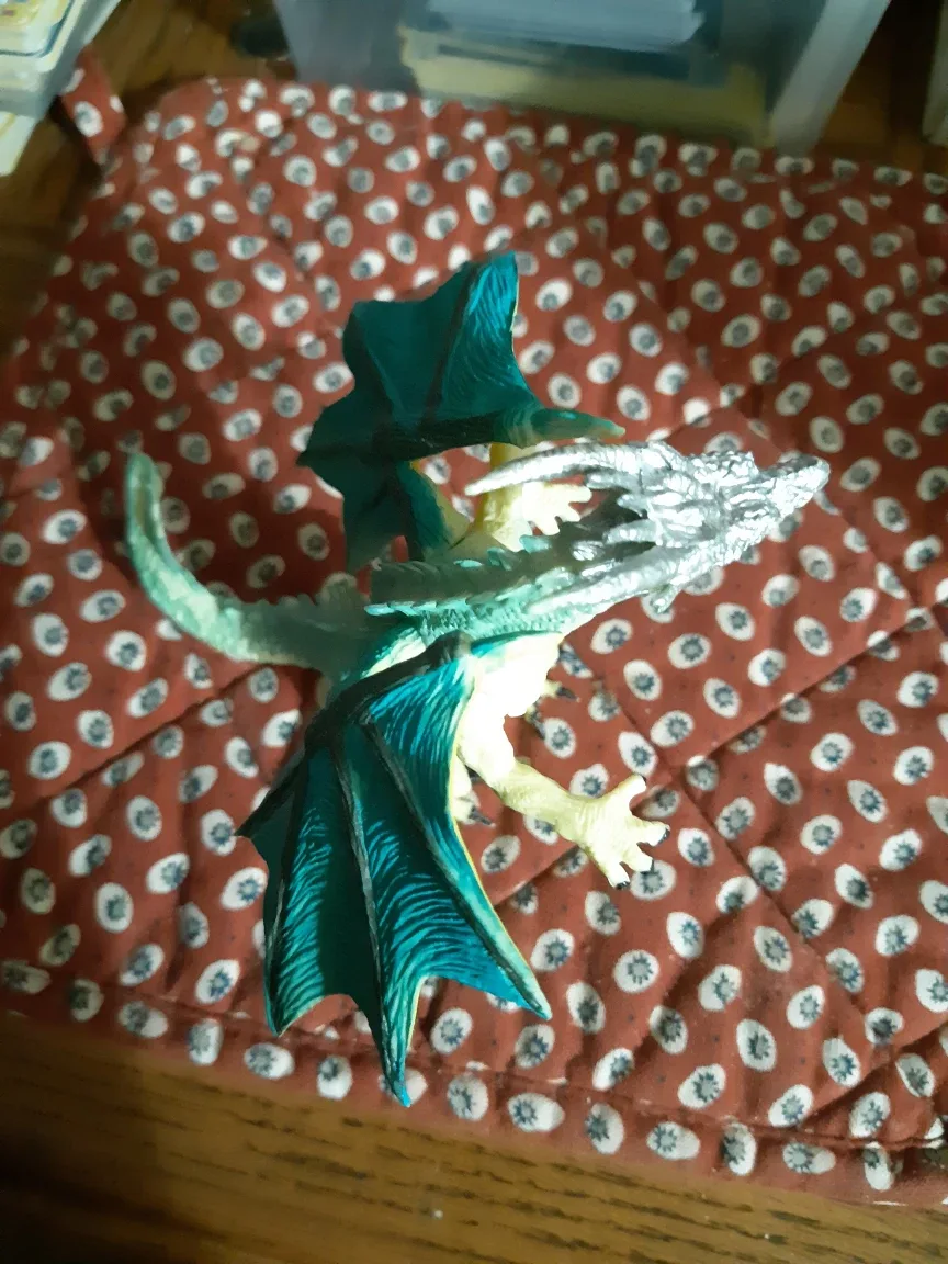 Unique Dragon Figurine image indicator(2)