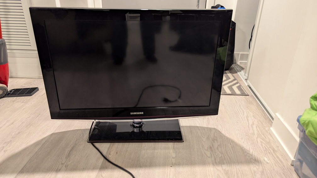 Samsung 32-inch LCD HDTV