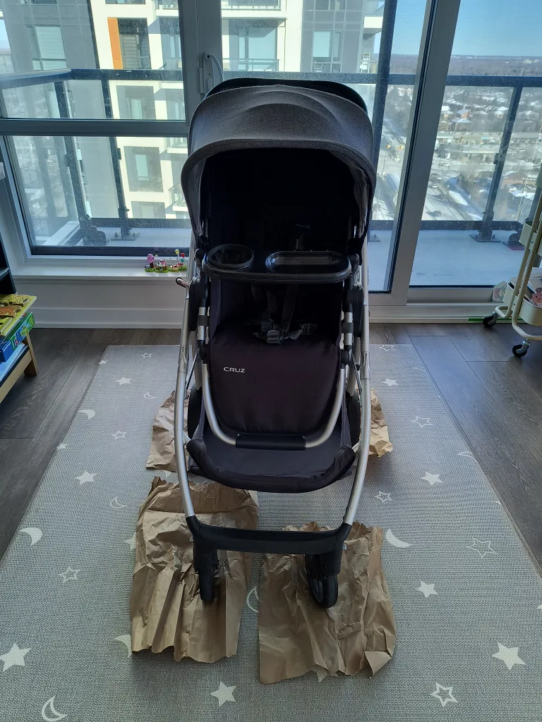 Uppababy Cruz Stroller with Piggyback Ride-Along Board image indicator(3)