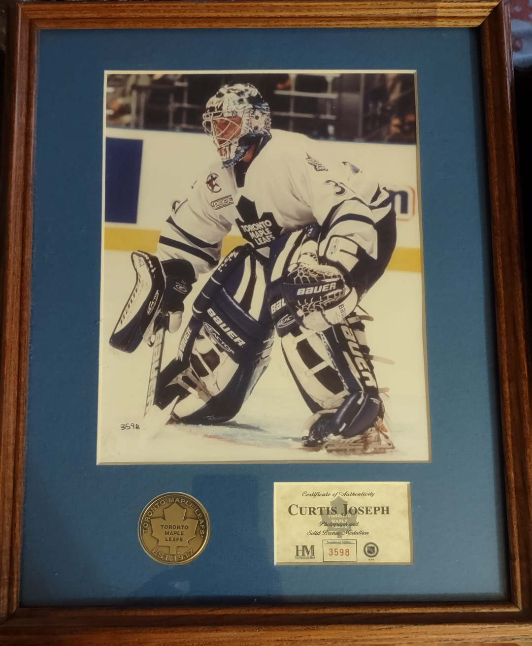 Toronto Maple Leafs Hockey Memorabilia Collection - photo 2