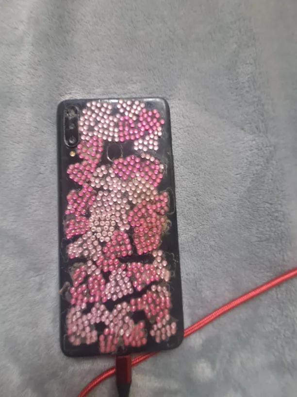 Samsung A20s for parts crackes screen and back camera image indicator(3)