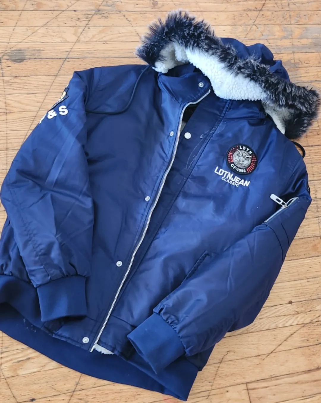 Men's LOTNJEAN Classic Bomber Jacket - Size XL image indicator(3)