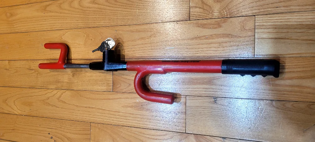 The Club Steering Wheel Lock image indicator(3)