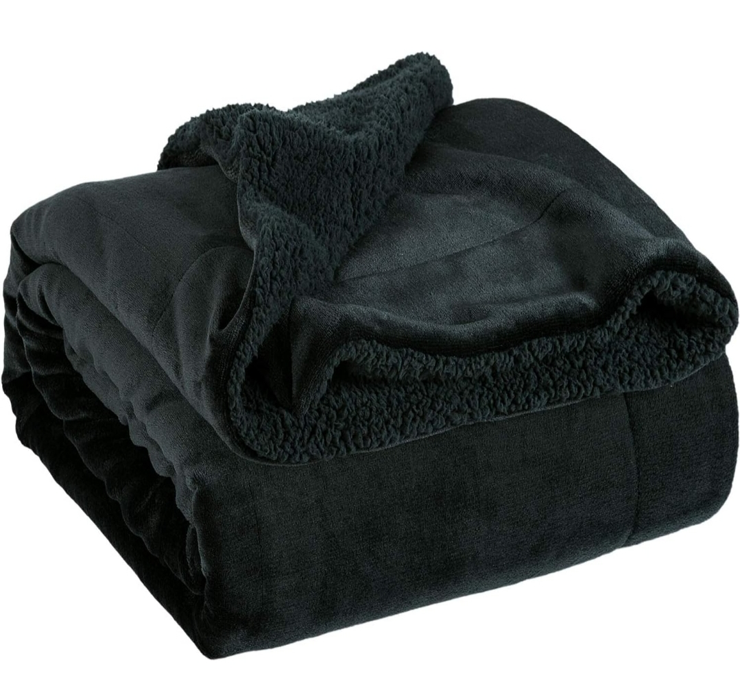 New Bedsure Sherpa Blanket - Twin 🧡