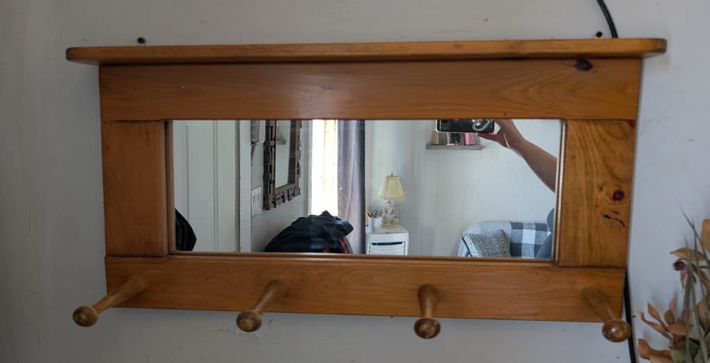 Wooden Hall Tree Mirror with Hooks 🧡