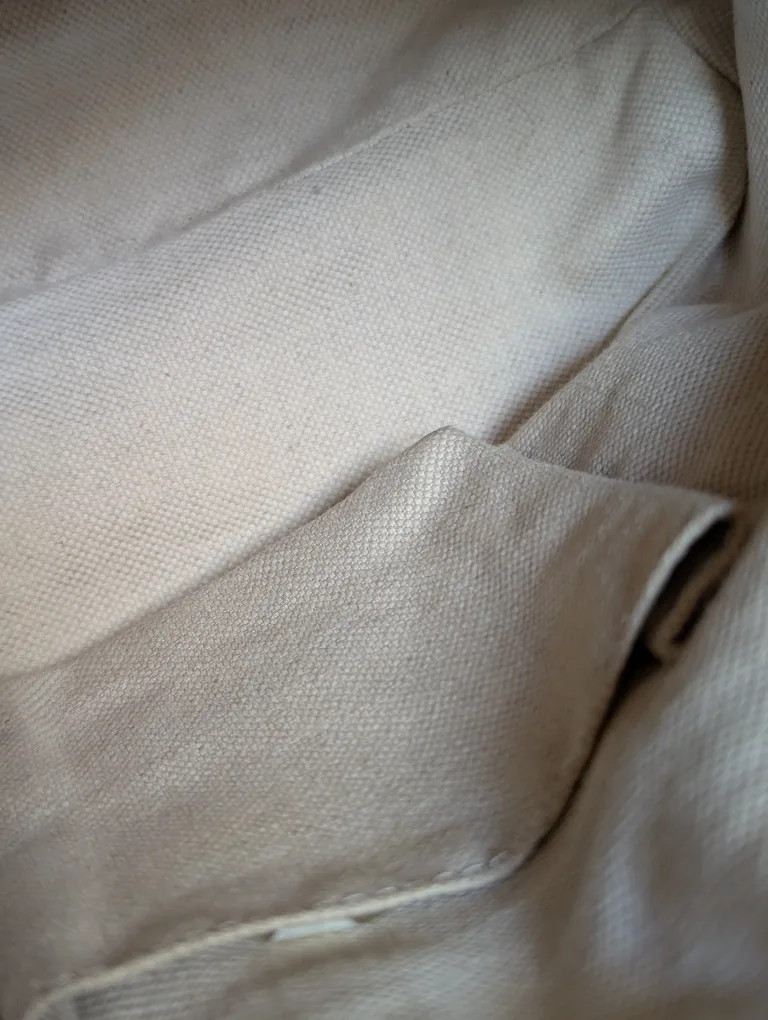 Authentic Gucci GG Monogram Metallic Gold Leather Handbag image indicator(8)